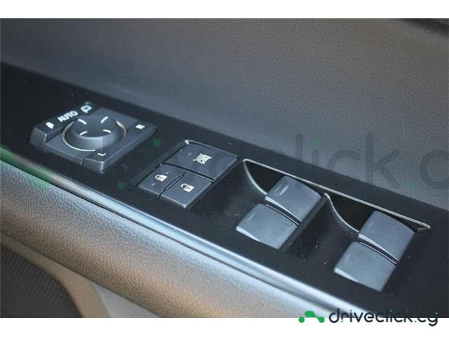 Lexus UX Black