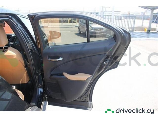 Lexus UX Black