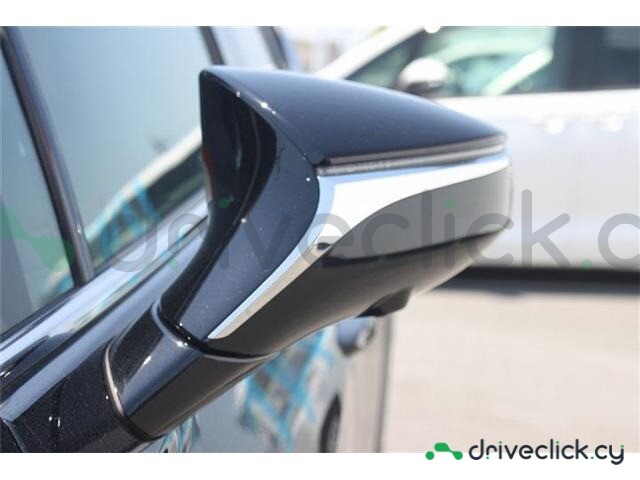Lexus UX Black