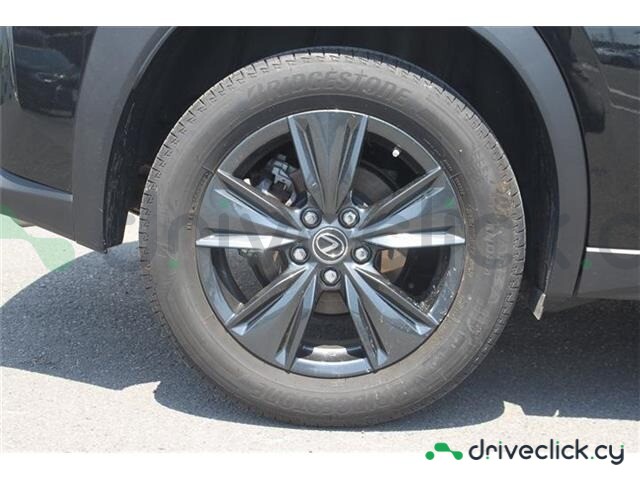 Lexus UX Black