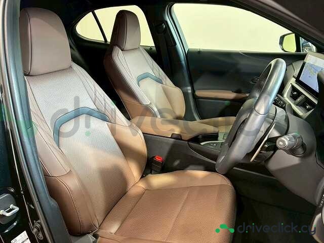 Lexus UX Black