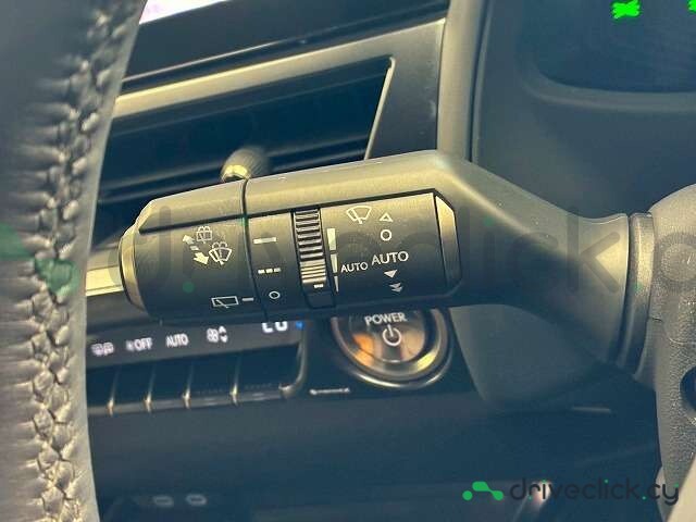 Lexus UX Black