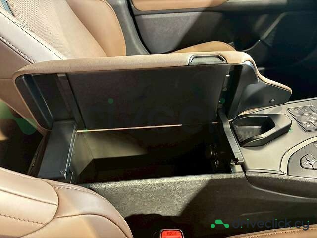 Lexus UX Black