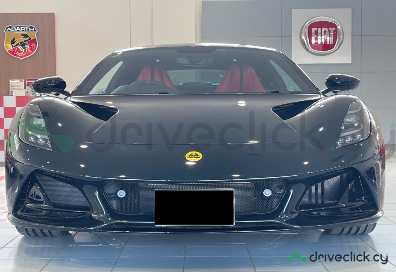 Lotus Emira Черный