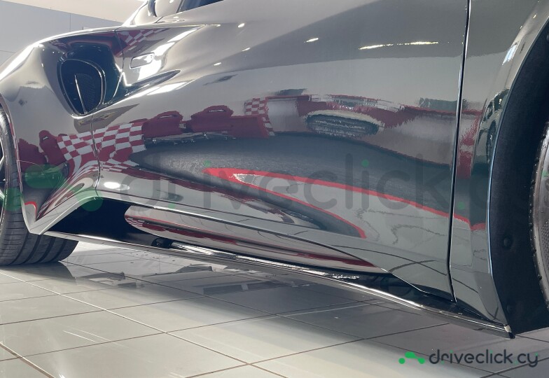 Lotus Emira Черный
