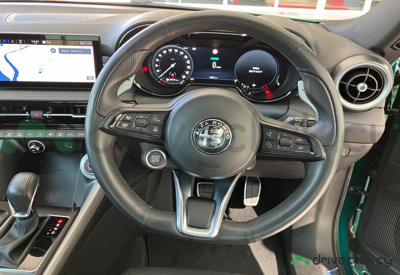 Alfa Romeo Tonale Зеленый