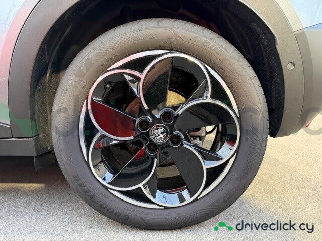 Alfa Romeo Junior Серый