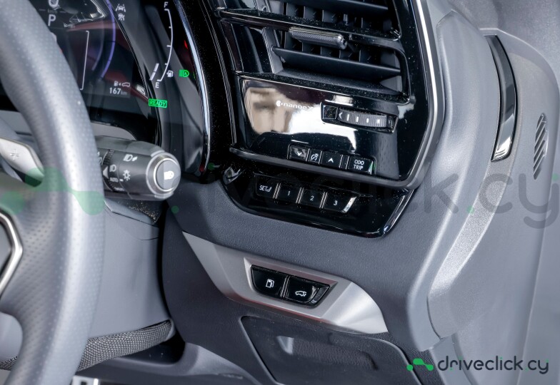 Lexus RX White