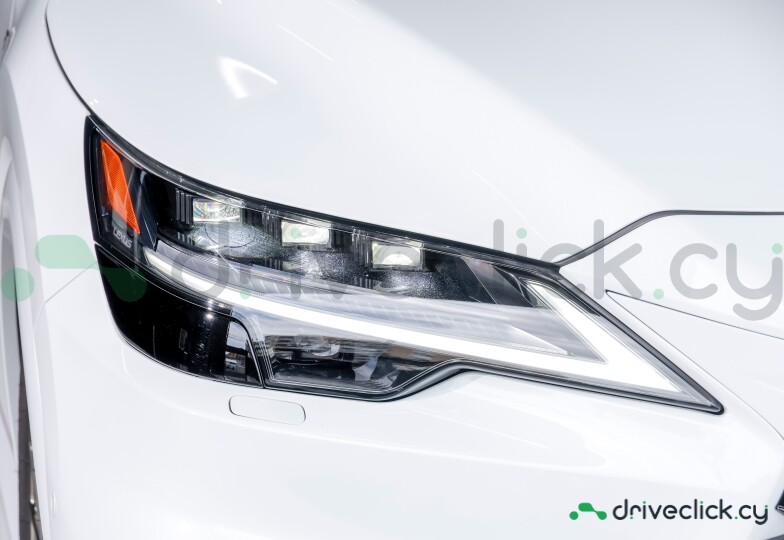 Lexus RX White