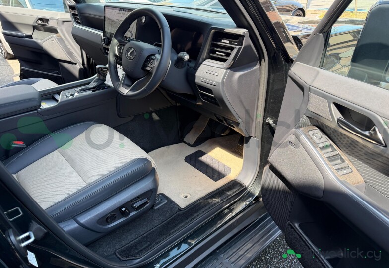 Lexus GX Black