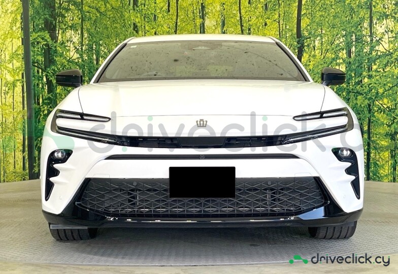 Toyota Crown Белый