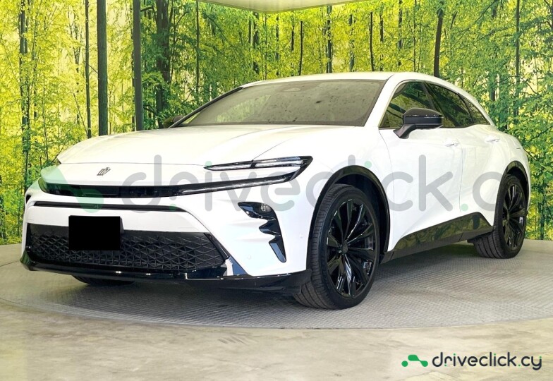 Toyota Crown Белый