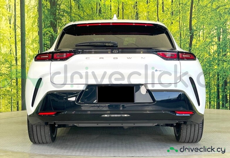 Toyota Crown Белый