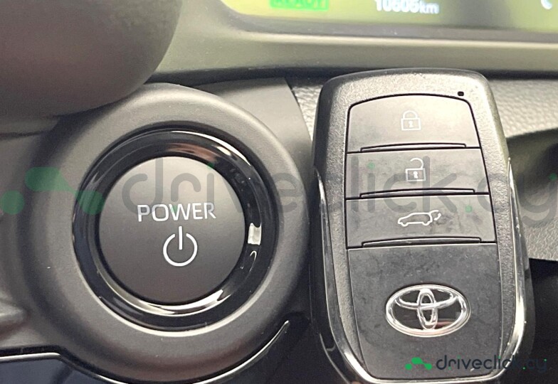 Toyota Crown Белый