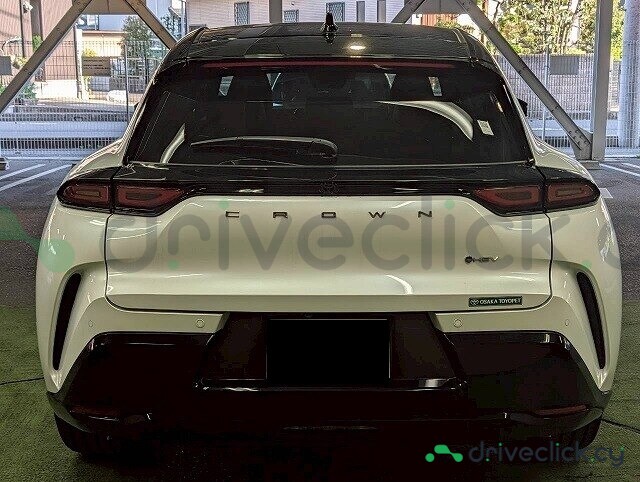 Toyota Crown Белый