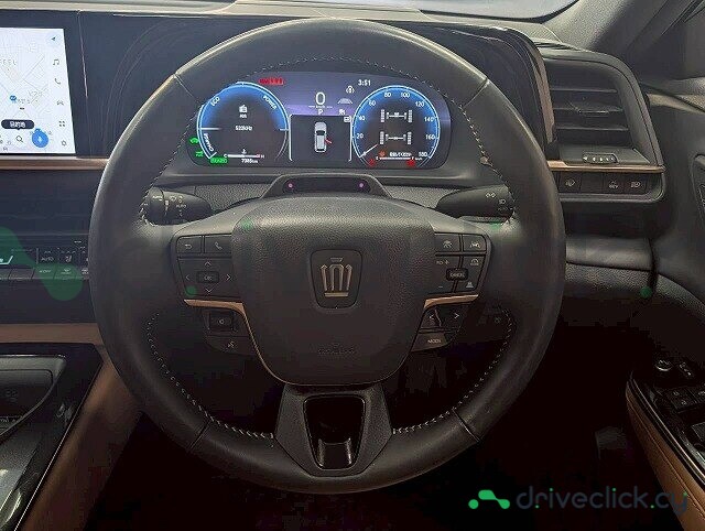 Toyota Crown Белый