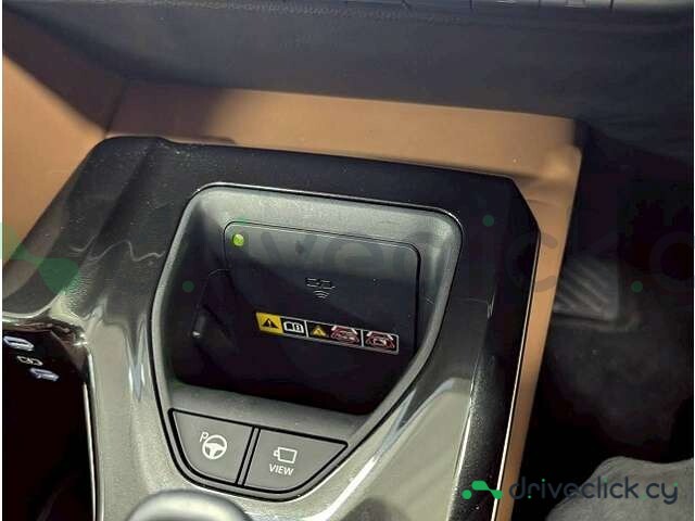 Toyota Crown Белый