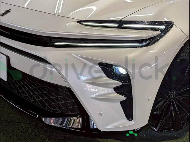 Toyota Crown Белый
