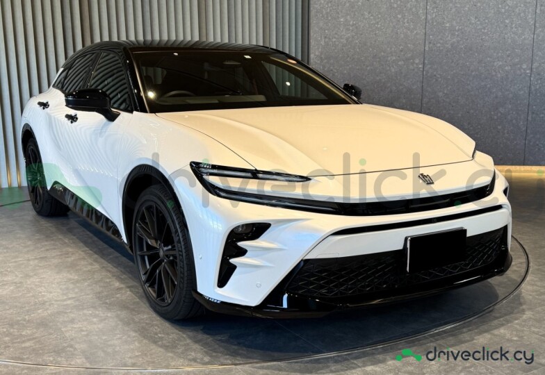 Toyota Crown Белый