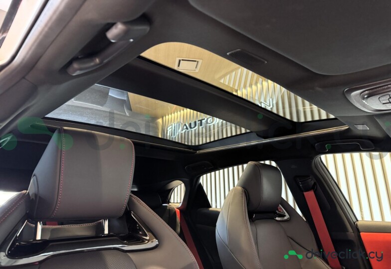 Toyota Crown Белый