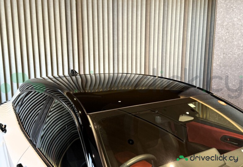 Toyota Crown Белый