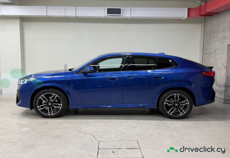 BMW X2 Blue