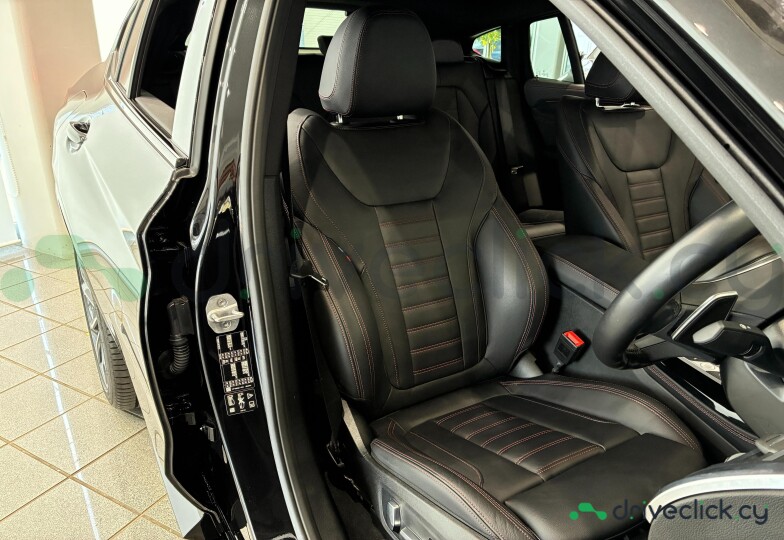 BMW X4 Black