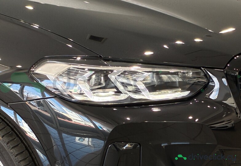 BMW X4 Black