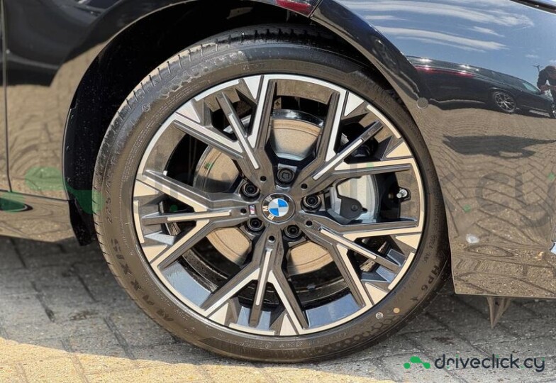 BMW 1 series Black