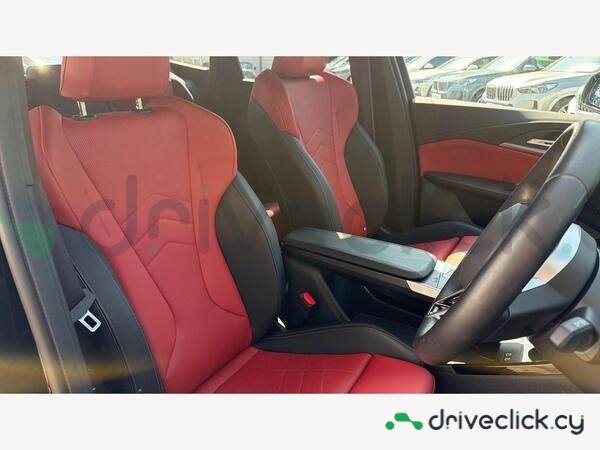 BMW iX1 Black