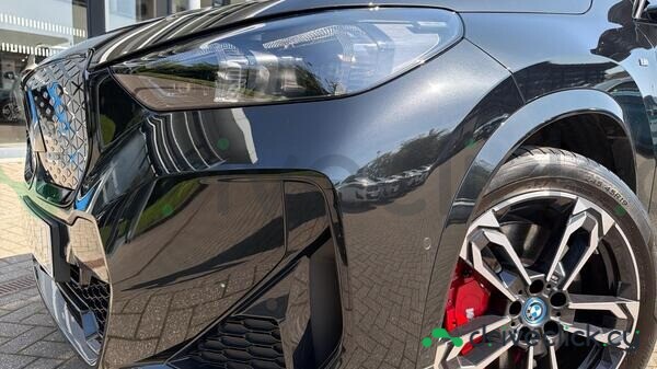 BMW iX1 Black