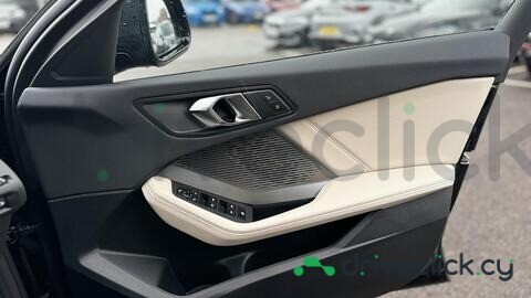BMW 1 series Black