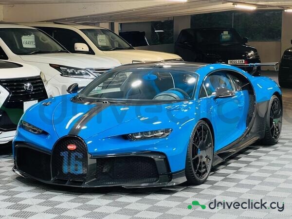 Bugatti Chiron Blue