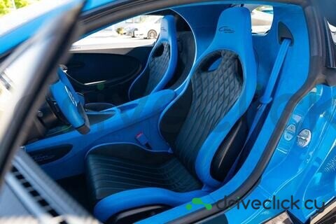 Bugatti Chiron Blue