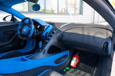 Bugatti Chiron Blue
