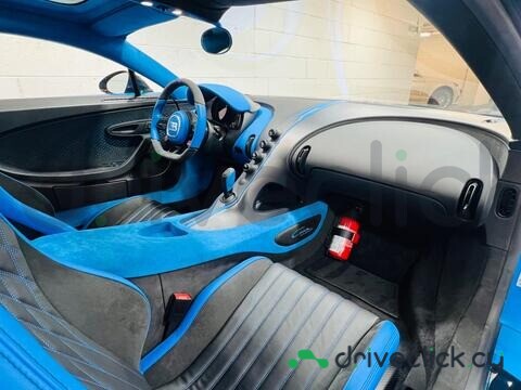 Bugatti Chiron Blue