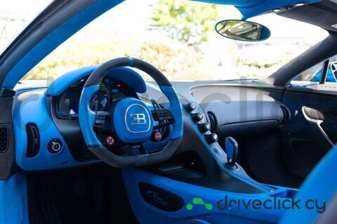 Bugatti Chiron Blue