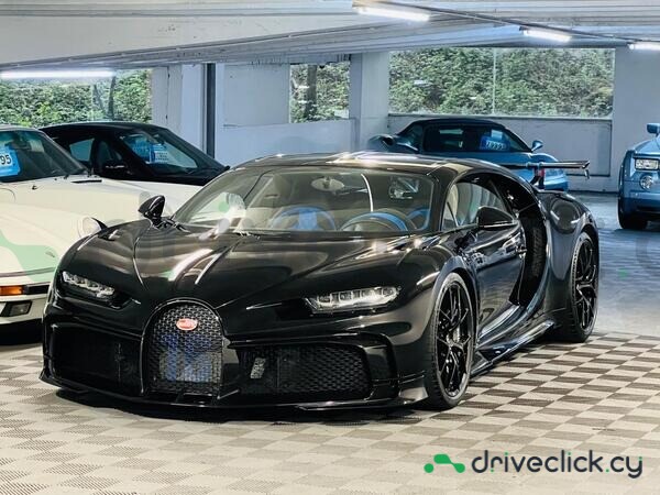 Bugatti Chiron Black
