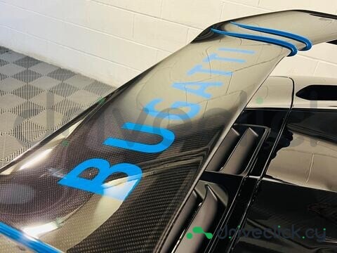 Bugatti Chiron Black
