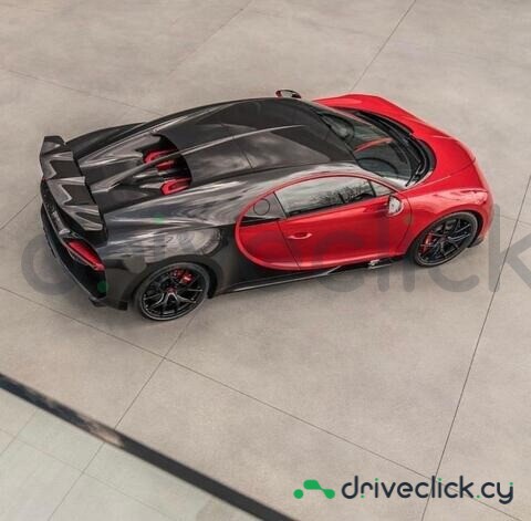 Bugatti Chiron Red