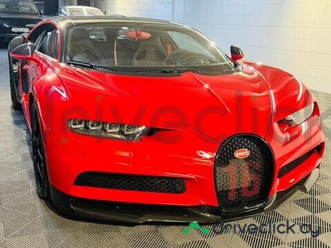 Bugatti Chiron Red