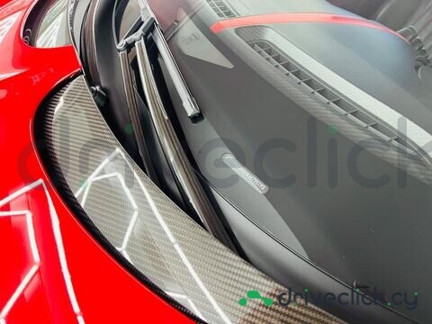 Bugatti Chiron Red