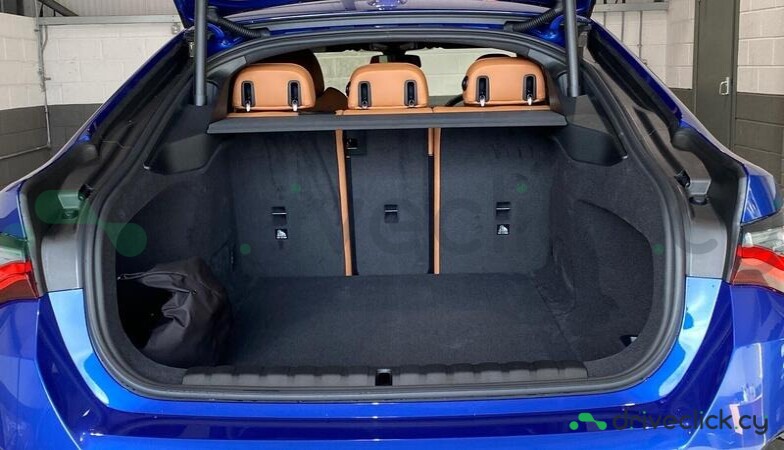 BMW 5 series Синий