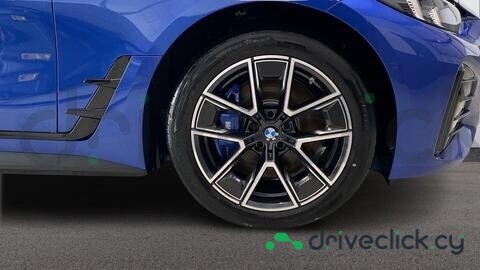 BMW 5 series Синий