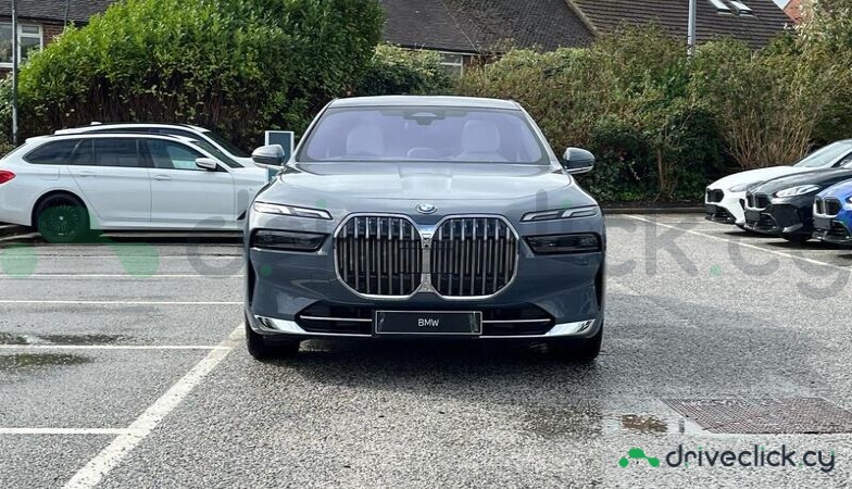 BMW 7 series Grey