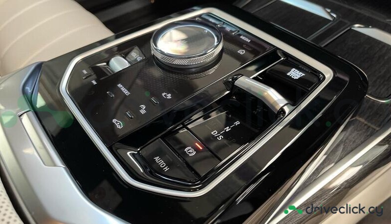 BMW 7 series Grey