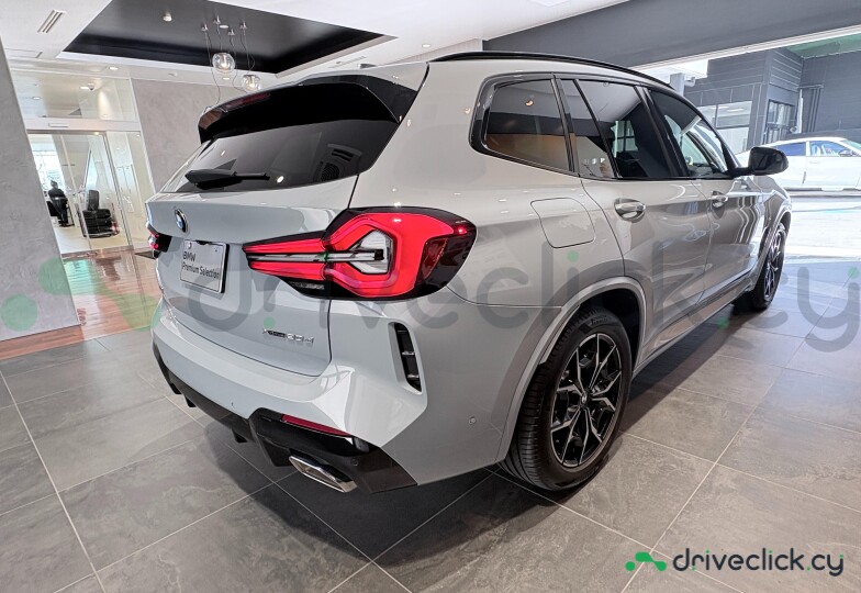 BMW X3 White