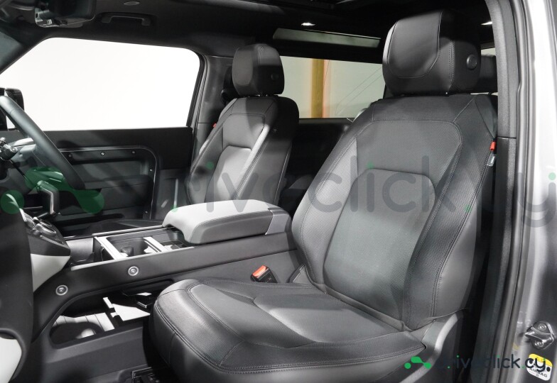 Land Rover Defender Grey