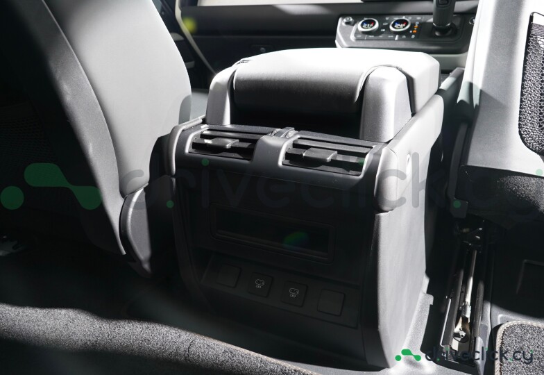 Land Rover Defender Grey