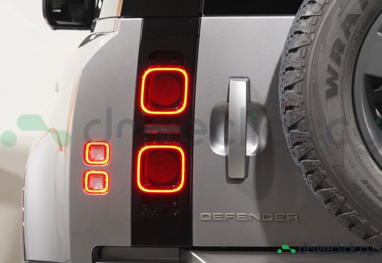 Land Rover Defender Grey
